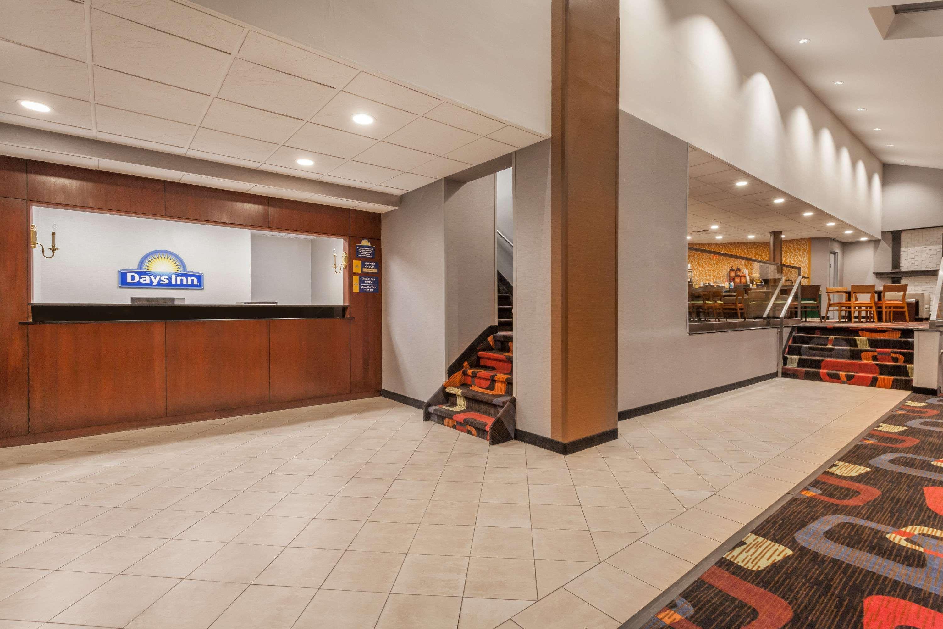 Days Inn By Wyndham Woodbury Long Island Zewnętrze zdjęcie