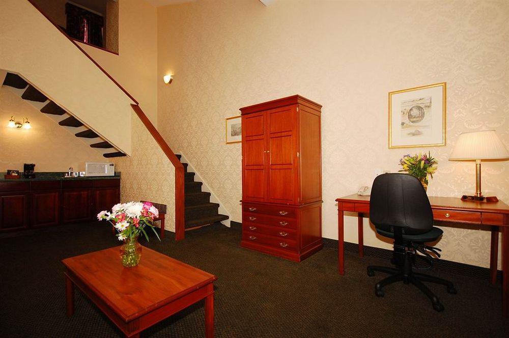 Days Inn By Wyndham Woodbury Long Island Zewnętrze zdjęcie