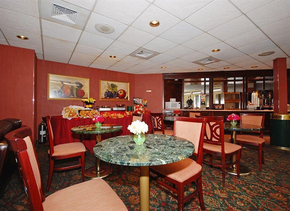 Days Inn By Wyndham Woodbury Long Island Zewnętrze zdjęcie