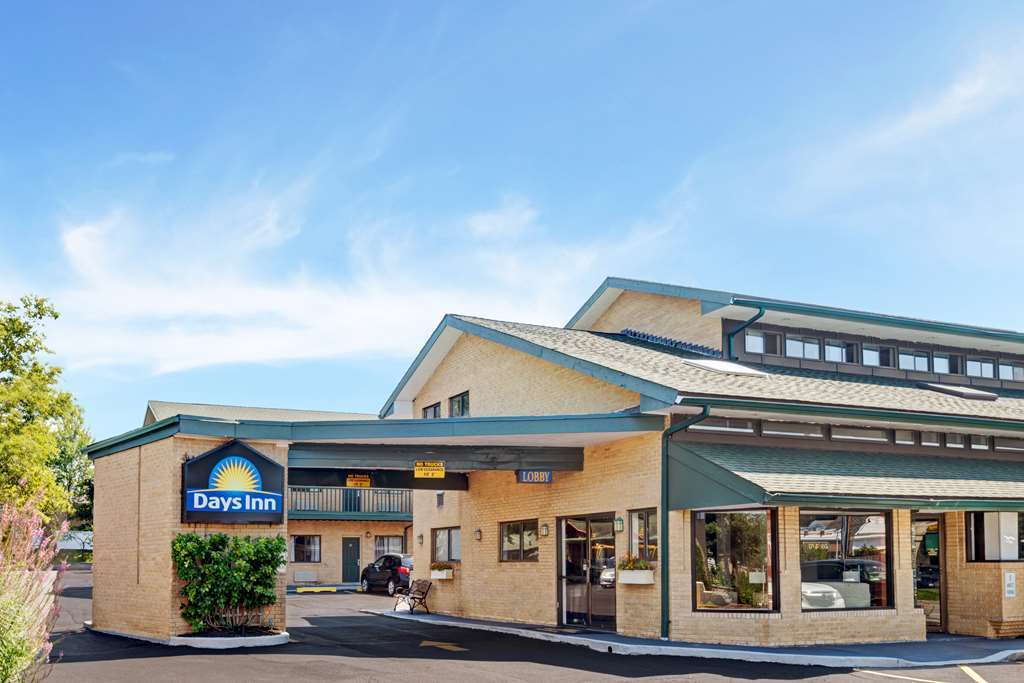 Days Inn By Wyndham Woodbury Long Island Zewnętrze zdjęcie